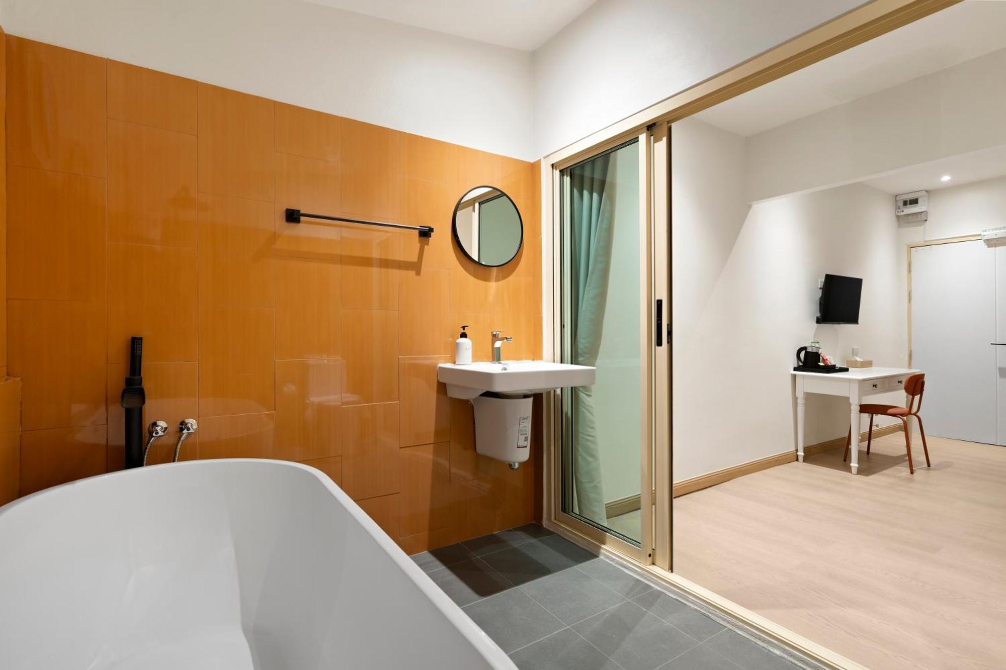 Horange Phuket Town Hotel Bilik gambar