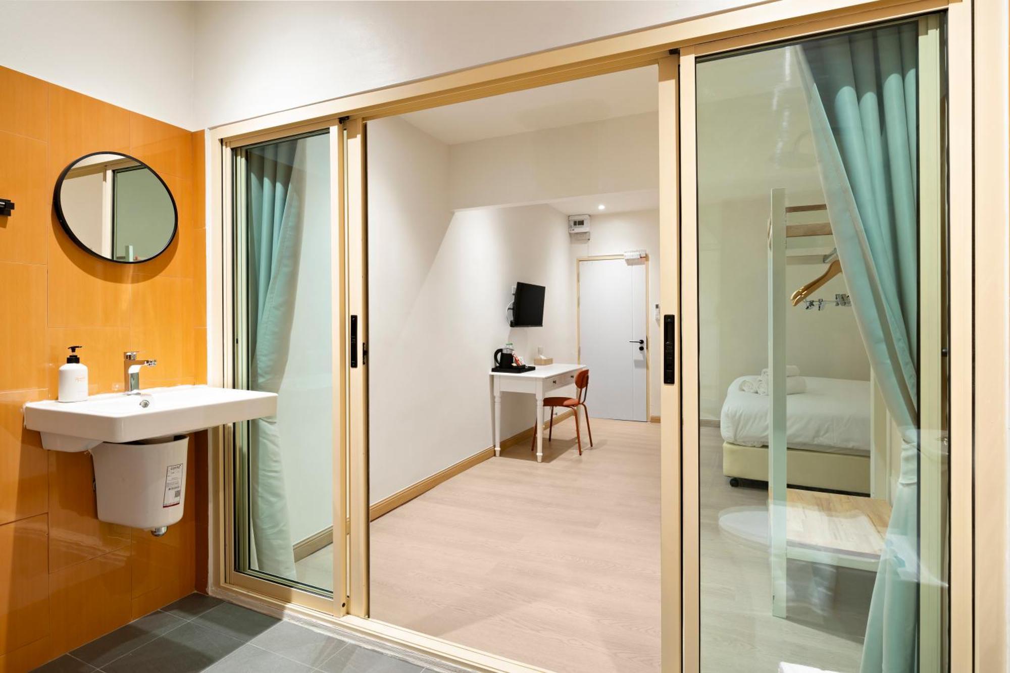 Horange Phuket Town Hotel Bilik gambar