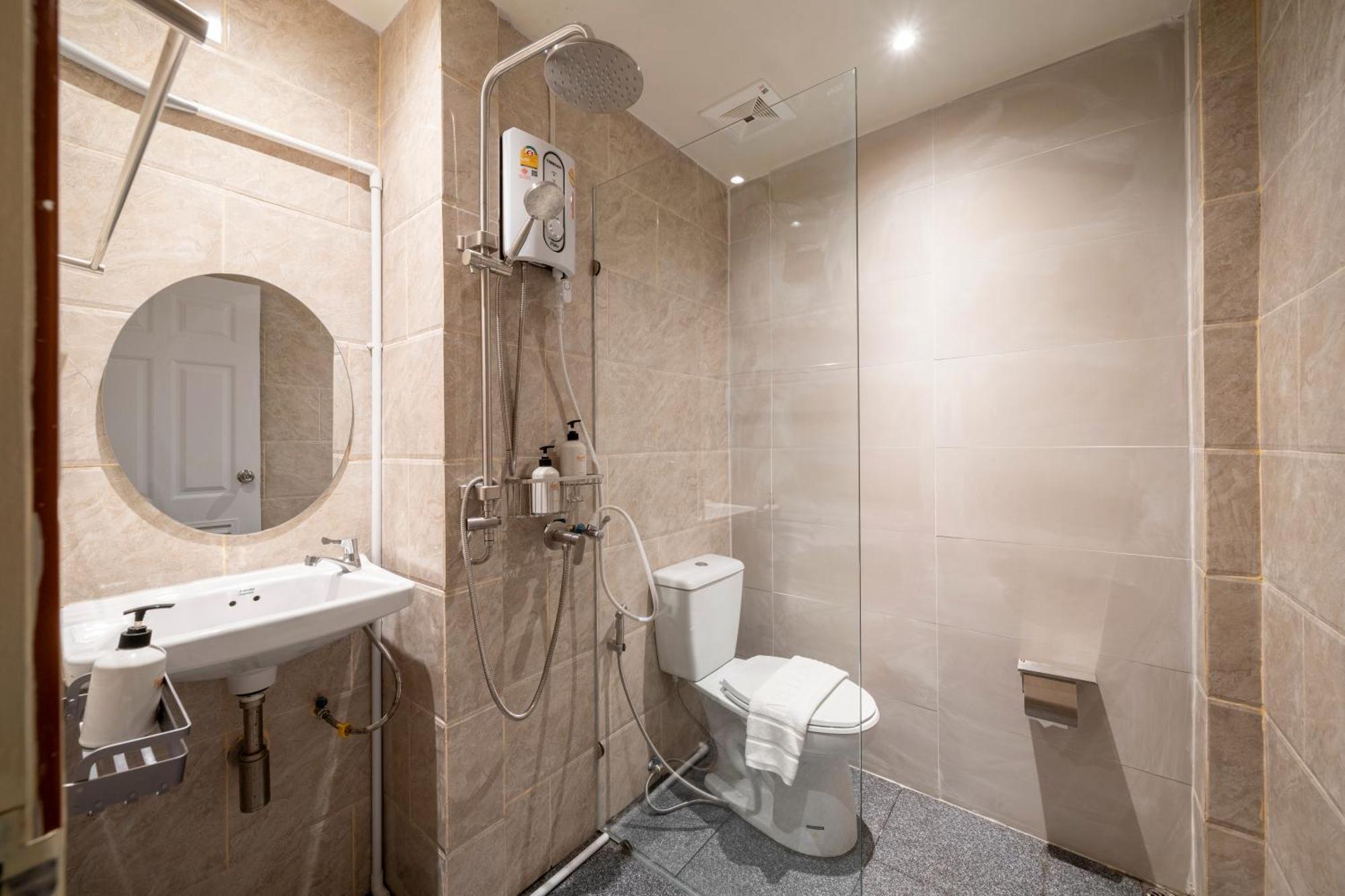 Horange Phuket Town Hotel Bilik gambar